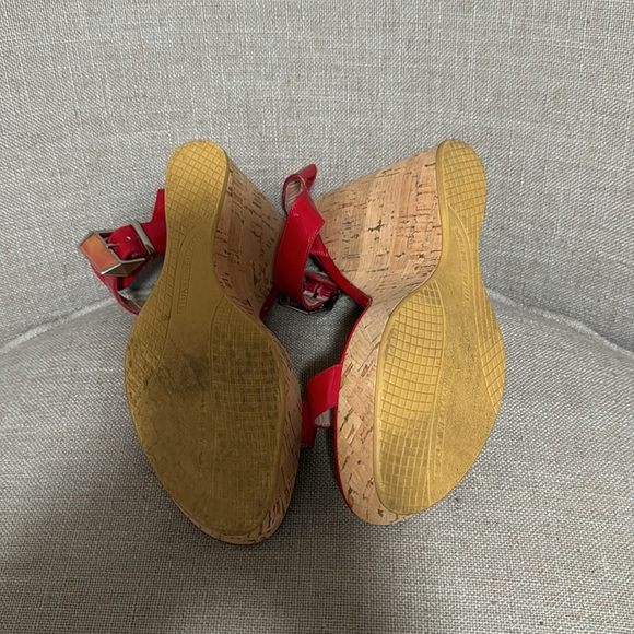 Stuart Weitzman buckle wedges - Picture 4 of 6